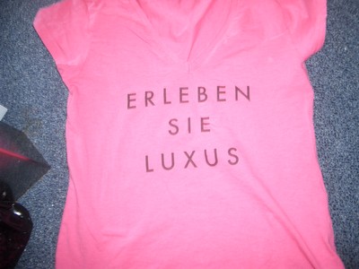 Hanes - T-Shirt  Gr.M   Pink m.Print    sehr apart   TOPZUSTAND 
