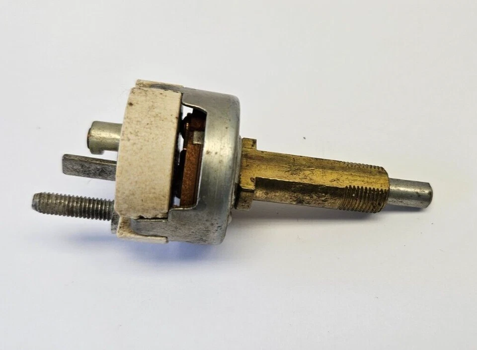 1950 Plymouth Special Deluxe instrumento lâmpada interruptor de controle de luz 1339781 NOS. - Imagem 3 de 4