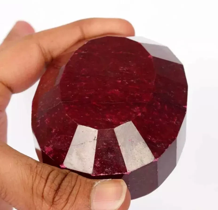 AAA+ Brasileño Enorme Rojo FL Esmeralda 1500 Ct Natural Corte Ovalado Piedra Preciosa Suelta Foto 4 de 4