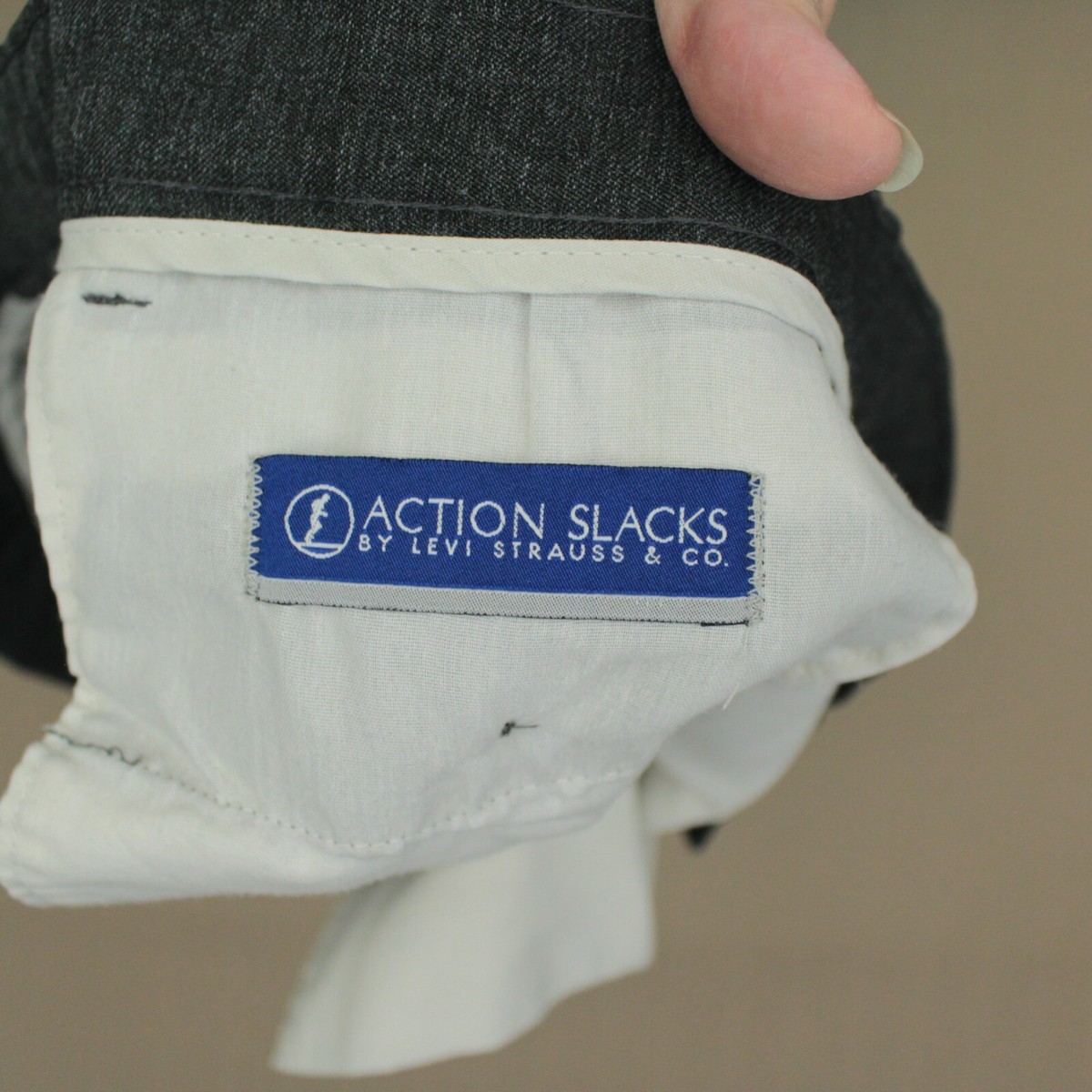 LEVI'S ACTION SLACKS チャコールグレー 36 x 29 Levi's Action Slacks Men's Dress Pant Flat Front Charcoal