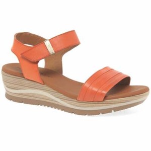 paula urban wedge sandals