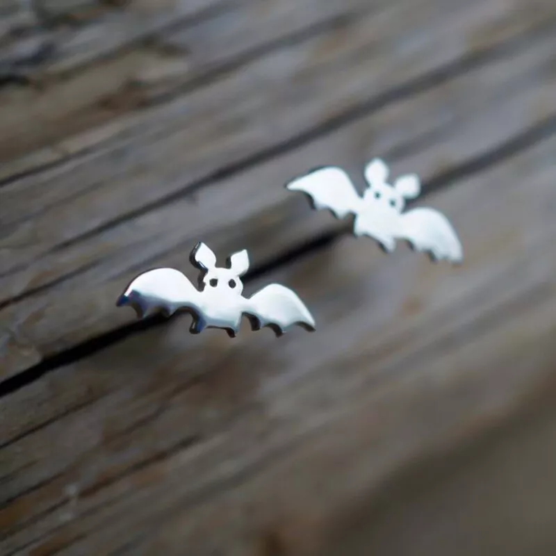 Small Creepy Vampire Bat Animal stud earing Earrings Gothic