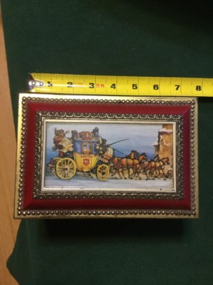 'KLANN QUALITY' WESTERN GERMANY TIN BOX HORSES, CARRIAGE, CASTLE  RED/GOLD