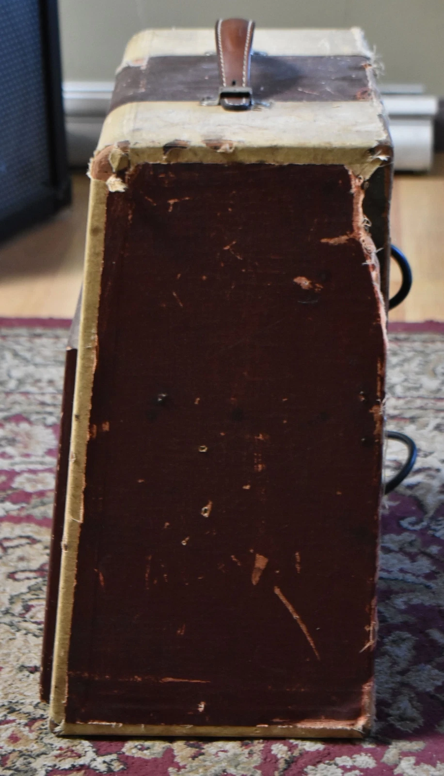 Picture 2 of 10