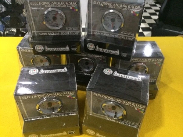 Autotecnica G6143G7W Boost gauge Petrol turbo 30 Psi (2 Bar) 52mm 2" White - Image 3 of 3