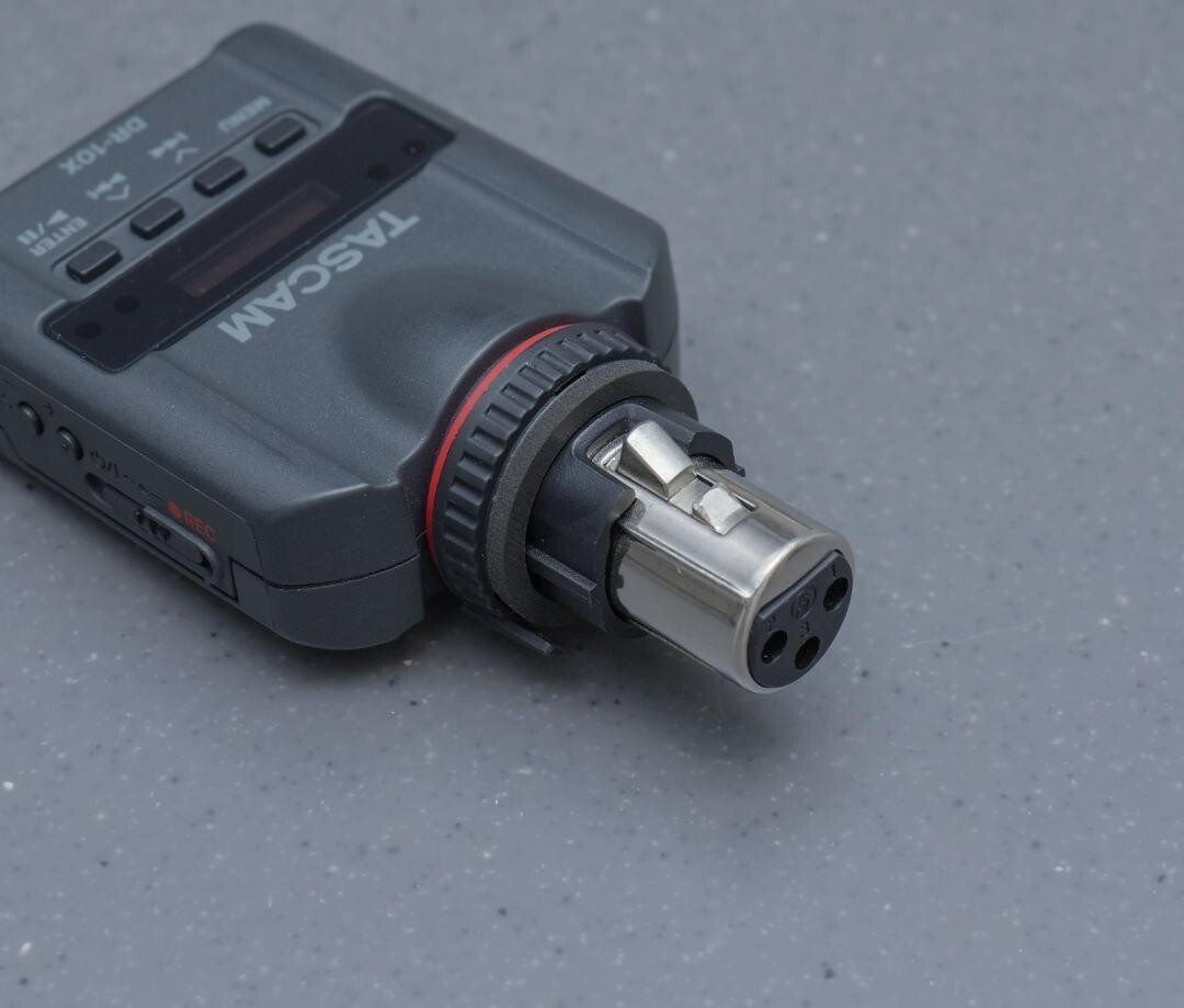 Registratore Audio Tascam DR-10X - Per Microfono Con XLR, Display OLED