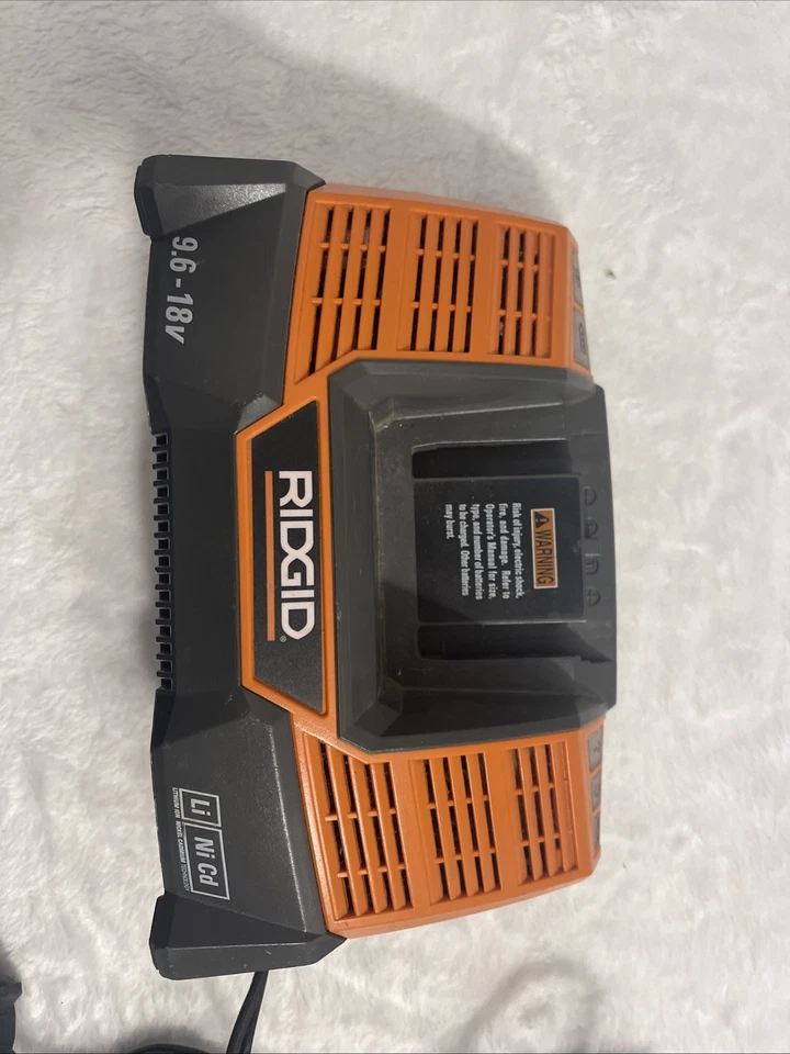 Ridgid R840093 Battery Charger 9.6-18V LI nicd W-3.0AH 18V (TESTED AND WORKING) - Image 3 of 4