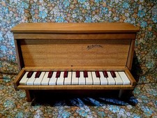 chromatic toy piano Michelsonne  25 keys - very good sound !