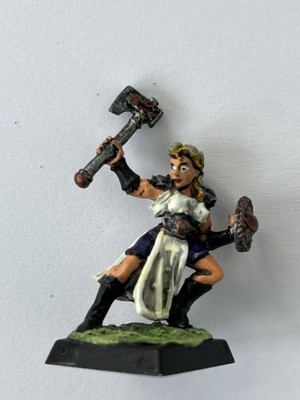 OOP Rare Mordheim - Sisters of Sigmar Novice 2 B - Citadel Original Metal
