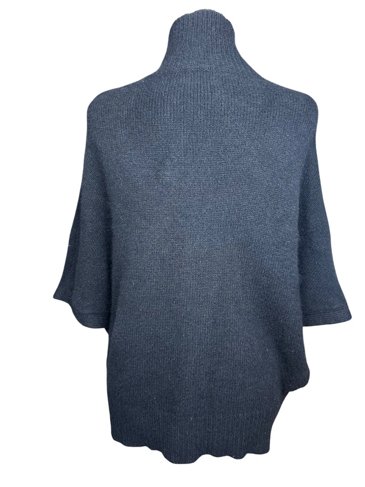 Cárdigan mediano con capucha frontal y botón mezcla de angora lana granate Hill negro Foto 4 de 4