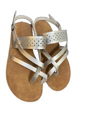 Women's Silver Strappy Buckle Ankle Strap Cut-Out Flat Sandals US 8.5