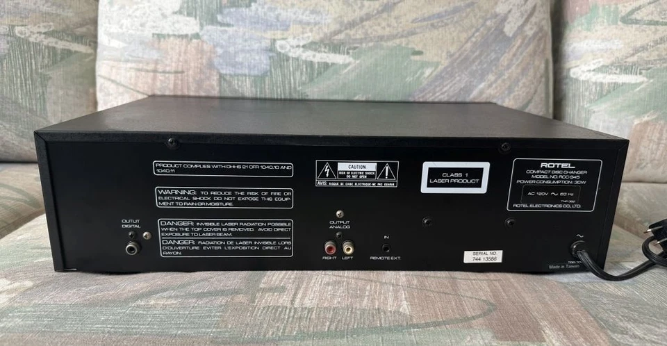 Rotel RCC-945 Compact 6-Disc Multi CD Changer w/ Manual - Works Good!! - Image 3 of 4