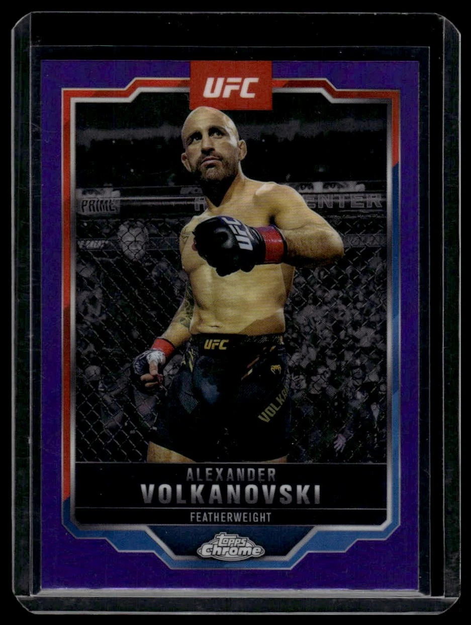 2025 Topps Chrome UFC #18 Alexander Volkanovski Purple Refractor