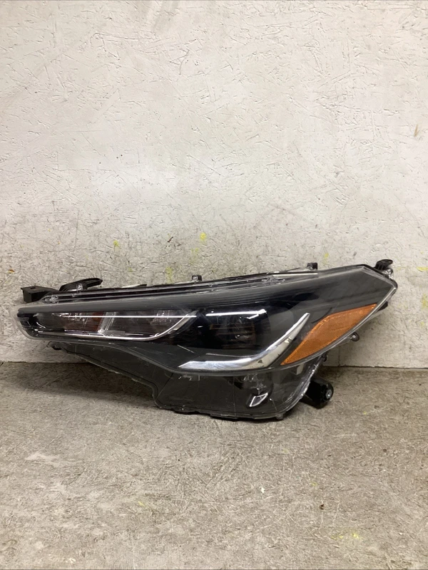 2022-2025 TOYOTA COROLLA CROSS LEFT LH DRIVER SIDE HEADLIGHT OEM 811500A230