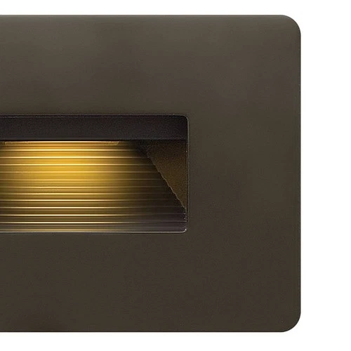 Hinkley Landscape Luna LED 2700K Step Light 12V Horizontal 4" Bronze - Picture 4 of 10