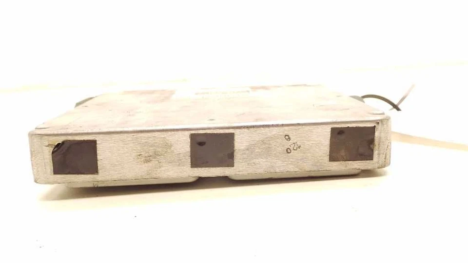 Toyota Celica 2002 motor módulo de control electrónico montaje ECM Foto 4 de 4