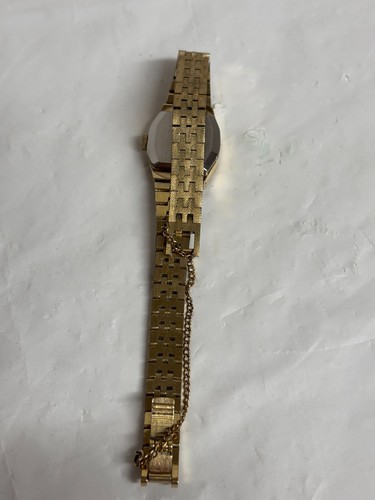 Reloj estilo pulsera dorado vintage Seiko para dama # 550806 (se necesita batería) usado en excelente estado - Imagen 4 de 6