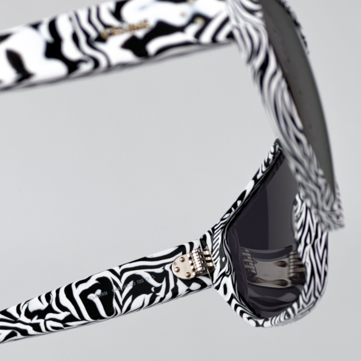 NEW!!! CELINE Sunglasses CL40195I 04A Authentic ?️ New Celine CL40195I 04A Zebra/Smoke Sunglasses main image 4