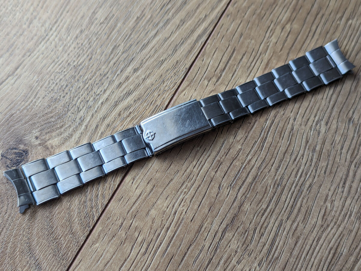 Vintage '7-63' Stamped Zodiac Sea Wolf 12 Link Riveted Vintage '7-63' Stamped Zodiac Sea Wolf 12 Link Riveted
