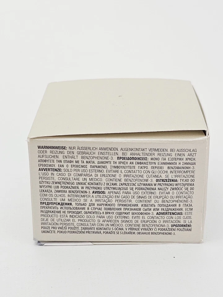 Crema de día reparadora Laura Mercier piel impecable para mujer FPS 15 UVB UVA 1,7 oz Foto 2 de 4