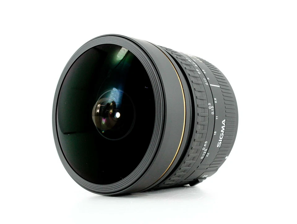 Sigma 8mm f/3.5 EX DG Fisheye Canon EF Fit Lens - Image 2 of 3