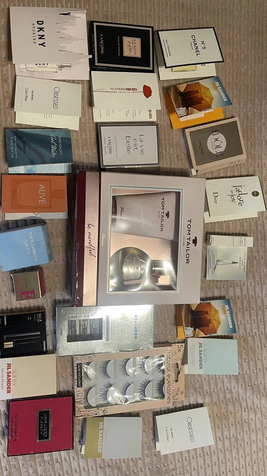 24 Luxus-Proben Damen-Adventskalender Beauty