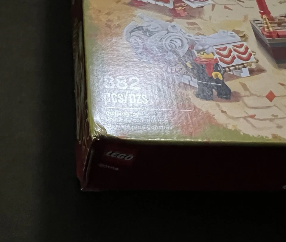CAJA DAÑADA LEGO Año Nuevo Chino Danza del León 80104 Retirado Foto 4 de 4