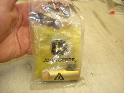 John Deere OEM NEW tie rod right hand thread ball joint - am133072