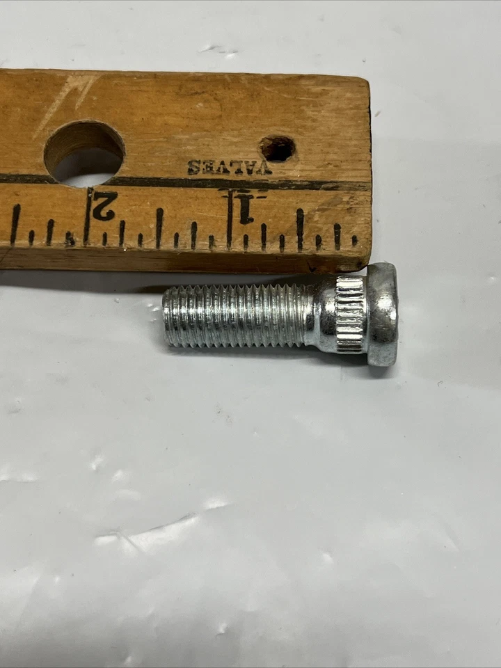 Perno de rueda dentado Dorman 610-244 M12-1,50 - moleteado de 14,22 mm, 37 mm L 90942-02014 Foto 2 de 4