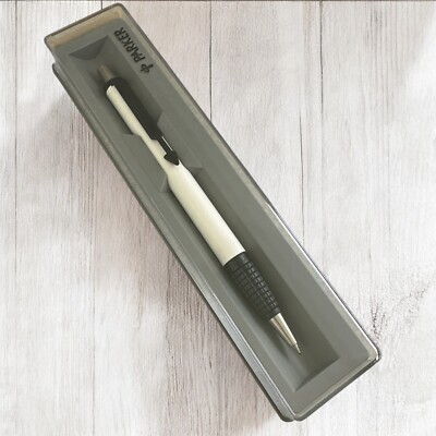 Parker Vector Vintage Ballpoint Pen White - UK