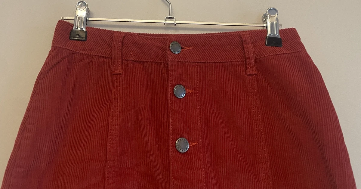 GHANDA Ladies red burgundy cord button mini skirt 100 cotton size 6 Casual