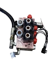 John Deere 1600 Turbo WAM Implement Lift Valve TCA18323 TCA13698 TCA15903