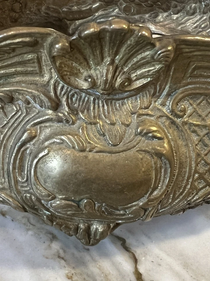 Jardinera vintage de latón macizo estilo italiano con patas rococó - ¡Tan elegante! Foto 4 de 4