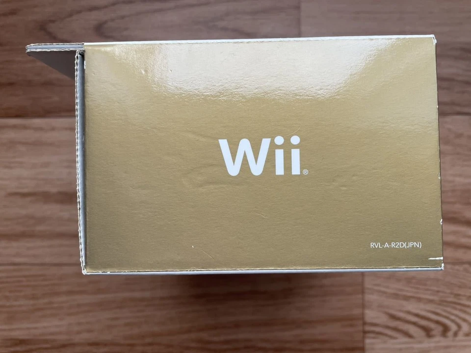 Nintendo Wii Golden Classic Controller PRO Club Nintendo Limited Edition New - Image 4 of 4