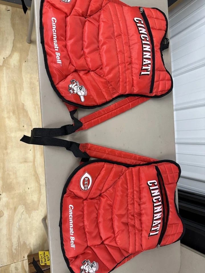 Два рюкзака Cincinnati Reds!  Отличное состояние товара!!  - Изображение 2 из 4