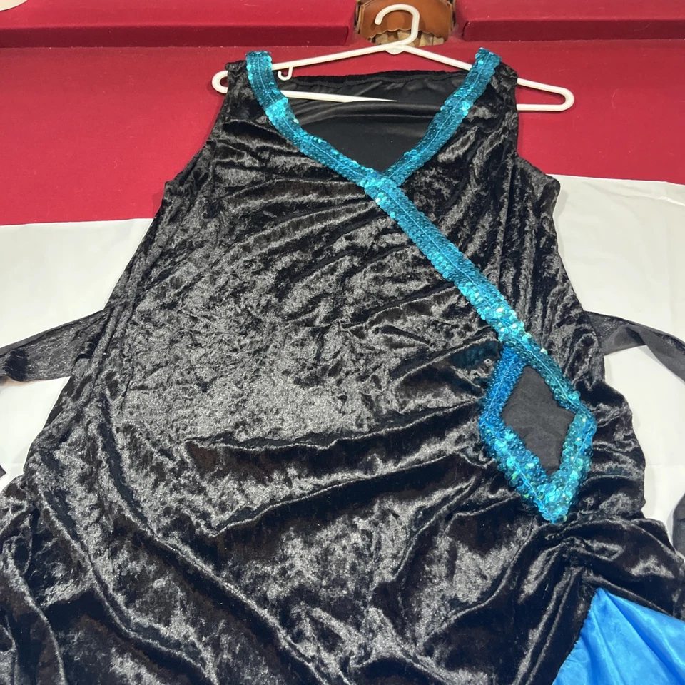 VESTIDO FLAPPER LARGO SATINADO TERCIOPELO NEGRO de 1920 sin mangas lentejuelas azules cuello en V 2x 3x Foto 4 de 4