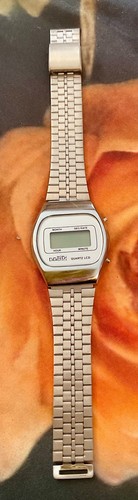 vintage digitech quartz lcd wrist watch