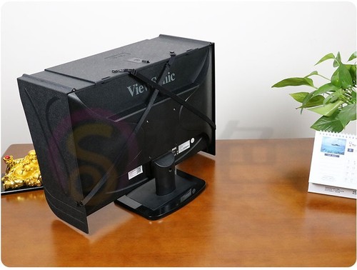 Universal Computer Monitor Sun Shade Hood for 17-27'' Screen 41-71cm Adjustable - Picture 12 of 12