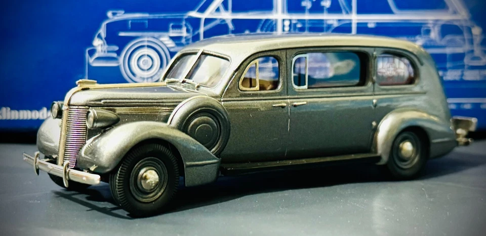 Brooklin CSV 26 1937 Superior-Pontiac Provident Ambulance (Gray Poly) — 第 4/4 张图片