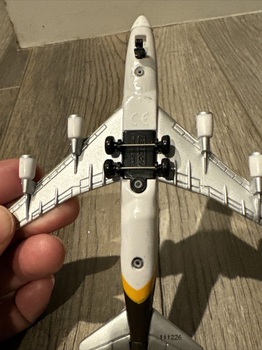 (未使用･未開封品)　Realtoy RT6008 Airways Single Plane 0pbj0lf Amazon.com: Daron British Airways Single Plane : Arts
