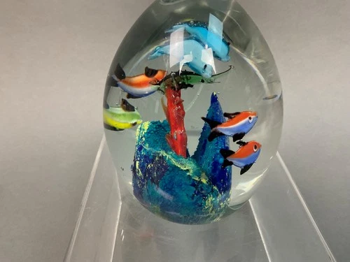 Vintage Murano Style Art Glass Fish Aquarium Egg Shaped Glass Paperweight