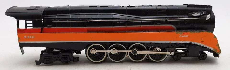 Lionel 6-18007 O Gauge SP Daylight 4-8-4 Steam Locomotive #4410 - Image 3 of 4
