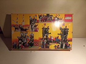 Lego Black Monarch's Castle - 6085 - Complete with Box and Instructions... Perfect!