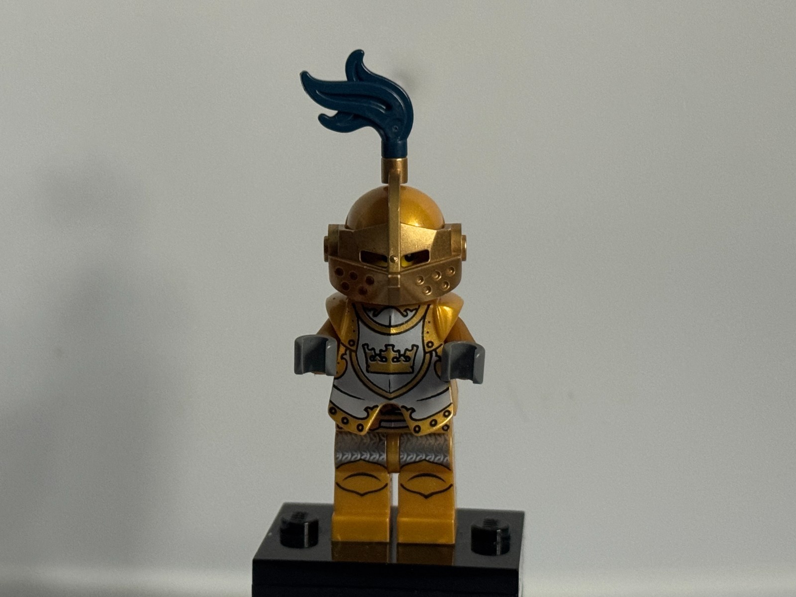 LEGO Castle Fantasy Era Gold Knight Minifigure | CAS415 | 7079 | VERY RARE