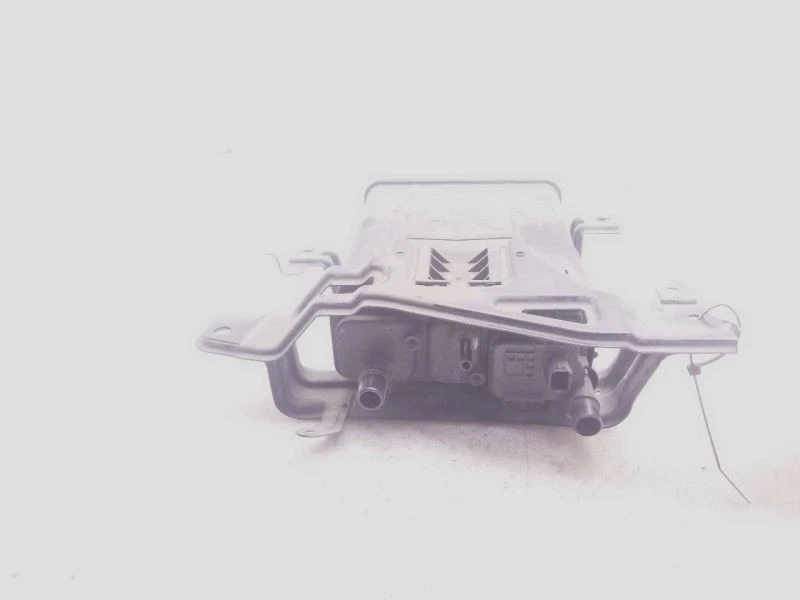 2016 丰田 RAV4 2.5L 4CYL 燃料蒸汽罐组件  — 第 3/4 张图片