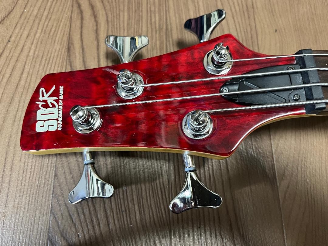 IBANEZ シースルーレッド キルティッドトップ EMGHZ 3バンドEQ搭載 IBANEZ See-through Red Quilted Top EMGHZ with 3 Band EQ Safe