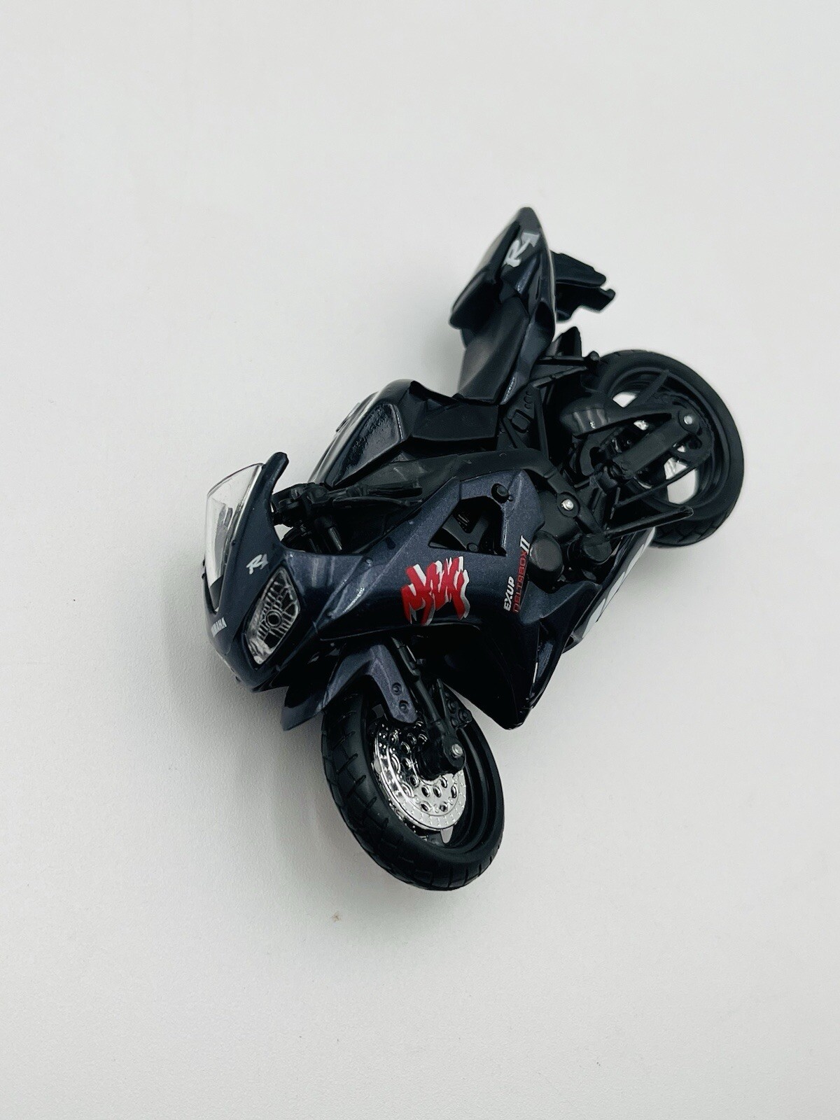 Picture 2 of 8