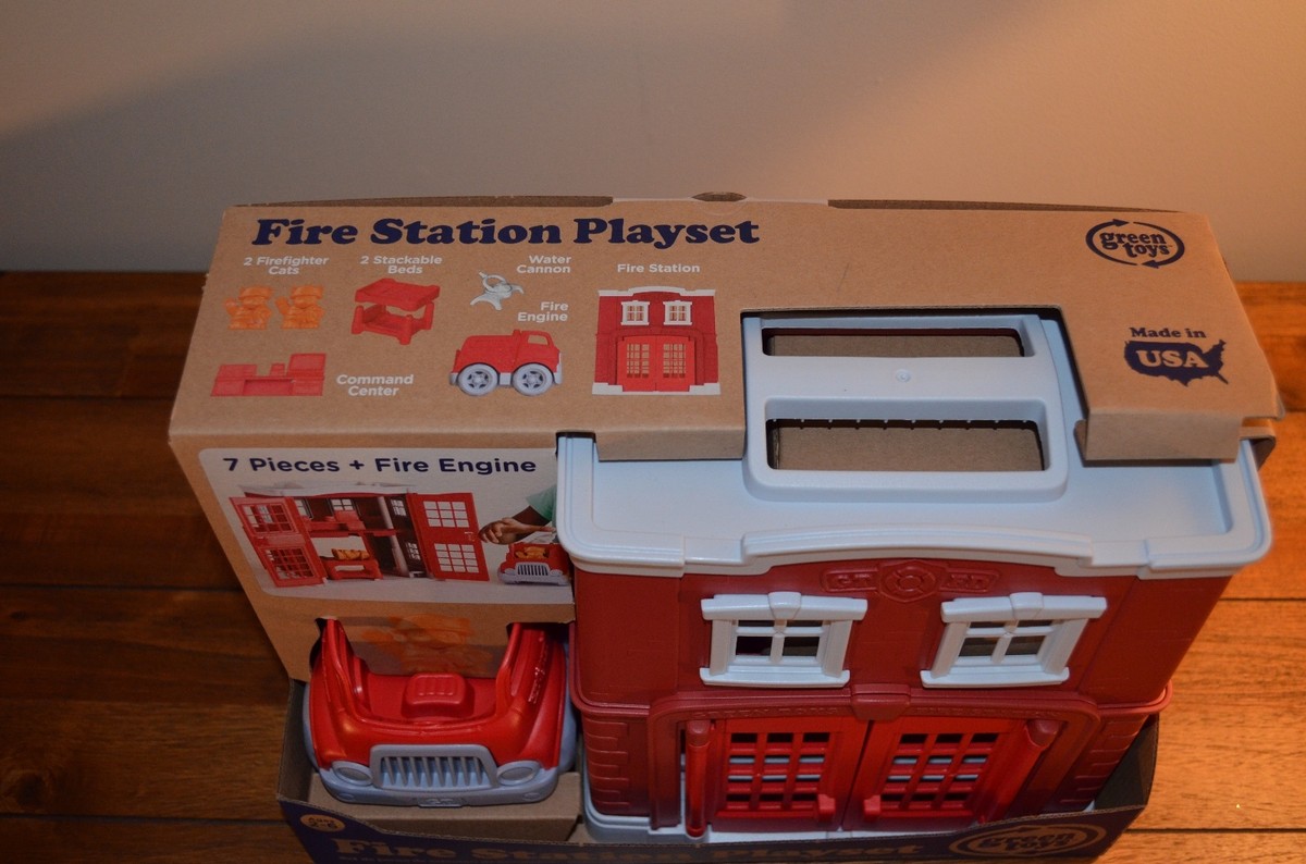 Green Toys Fire Station Playset – Recycled Plastic Toy With Fire Engine & Characters - View #6