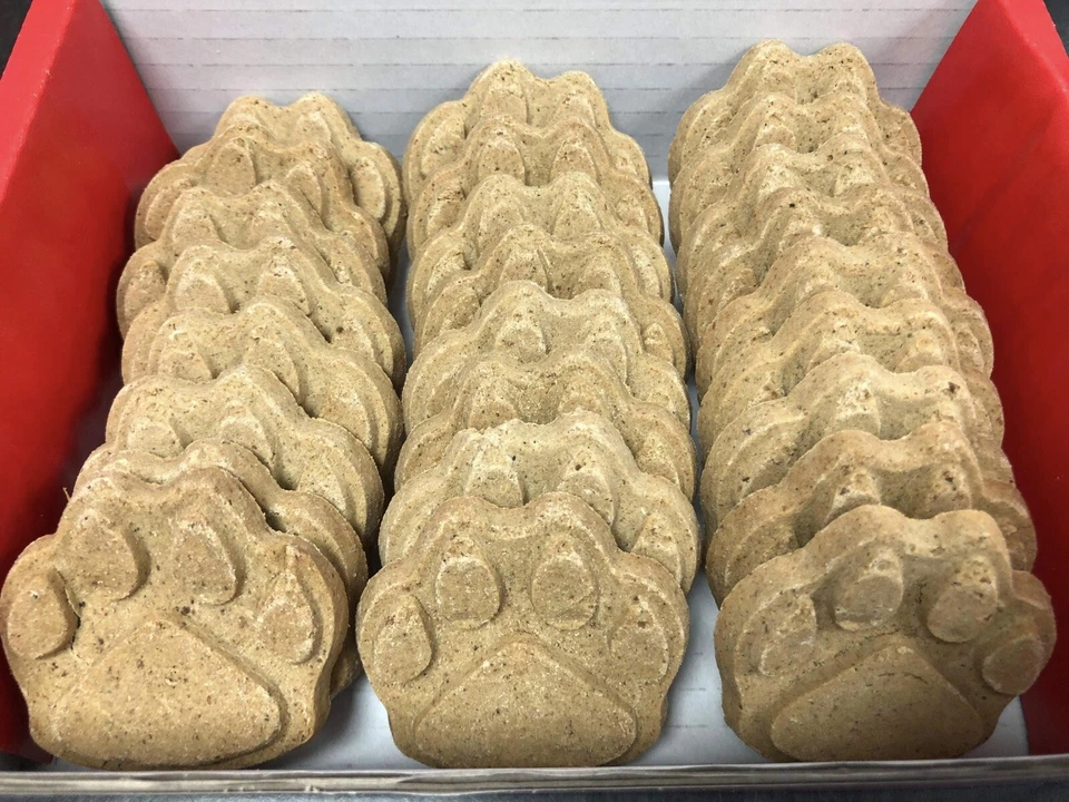 25 Peanut Butter Paws Wheat Free 🐾 Dog Biscuit Paw Treat 🐾 Hypoallergenic 🐾