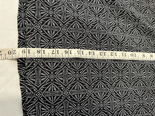 RipSkirt Womens Black White Geometric Skirt Size M Travel Beach 32 X 19 - Picture 6 of 6